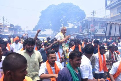 ಹೆಬ್ಬೂರು: ಜನಾರ್ಶೀವಾದ ಪ್ರಚಾರ ಯಾತ್ರೆಯನ್ನು ಮಾಜಿ ಶಾಸಕ ಬಿ.ಸುರೇಶಗೌಡರು ಚಾಲನೆ ನೀಡಿದರು.