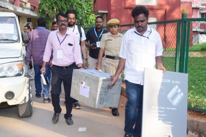ಮನೆಯಿಂದಲೇ ಮತದಾನ ಮಾಡಲು ಅವಕಾಶ