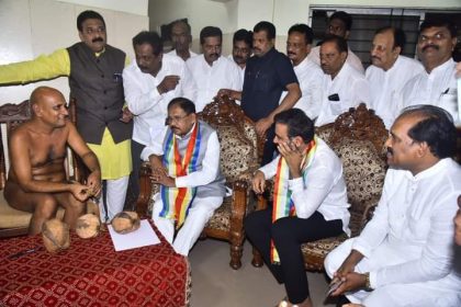 ಗೃಹ ಸಚಿವರಾದ ಡಾ. ಜಿ.ಪರಮೇಶ್ವರ ಅವರೊಂದಿಗೆ ಜೈನ್ ಮುನಿಗಳ ಭೇಟಿ‌