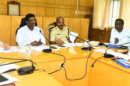 ಕೌಟುಂಬಿಕ ಹಿಂಸೆ ಪ್ರಕರಣ: ೬೦ ದಿನಗಳೊಳಗೆ ಇತ್ಯರ್ಥಪಡಿಸಲು ಜಿಲ್ಲಾಧಿಕಾರಿ ಸೂಚನೆ