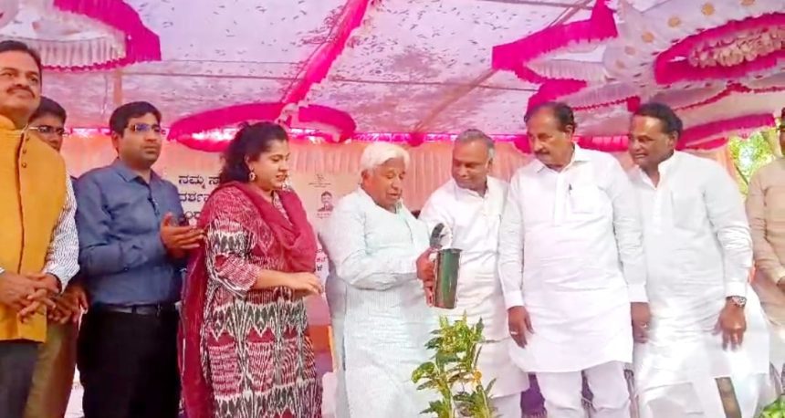 ಕಲ್ಬುರ್ಗಿ ಜಿಲ್ಲೆ ಚಿತ್ತಾಪುರ ತಾಲೂಕು ನಾಗಾವಿ‌ ಸುತ್ತಮುತ್ತಲಿನ ನಾಲ್ಕು ಸ್ಮಾರಕಗಳ ರಕ್ಷಣೆ