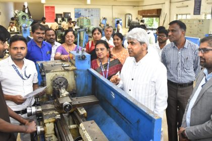 ಅರ್ದಕ್ಕೆ ಓದು ನಿಲ್ಲಿಸಿದ,ಹತ್ತನೇ ತರಗತಿಯ ನಂತರ